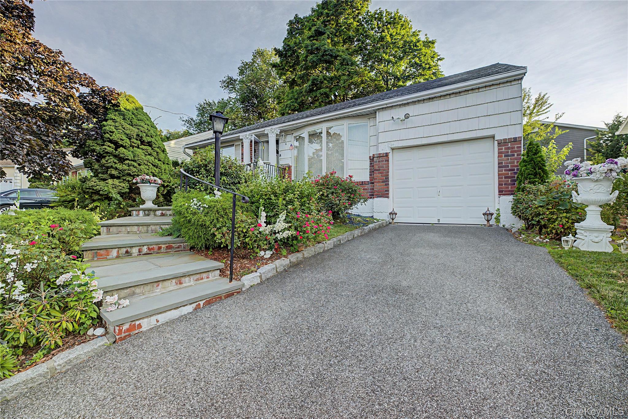 Photo 3 of this property
