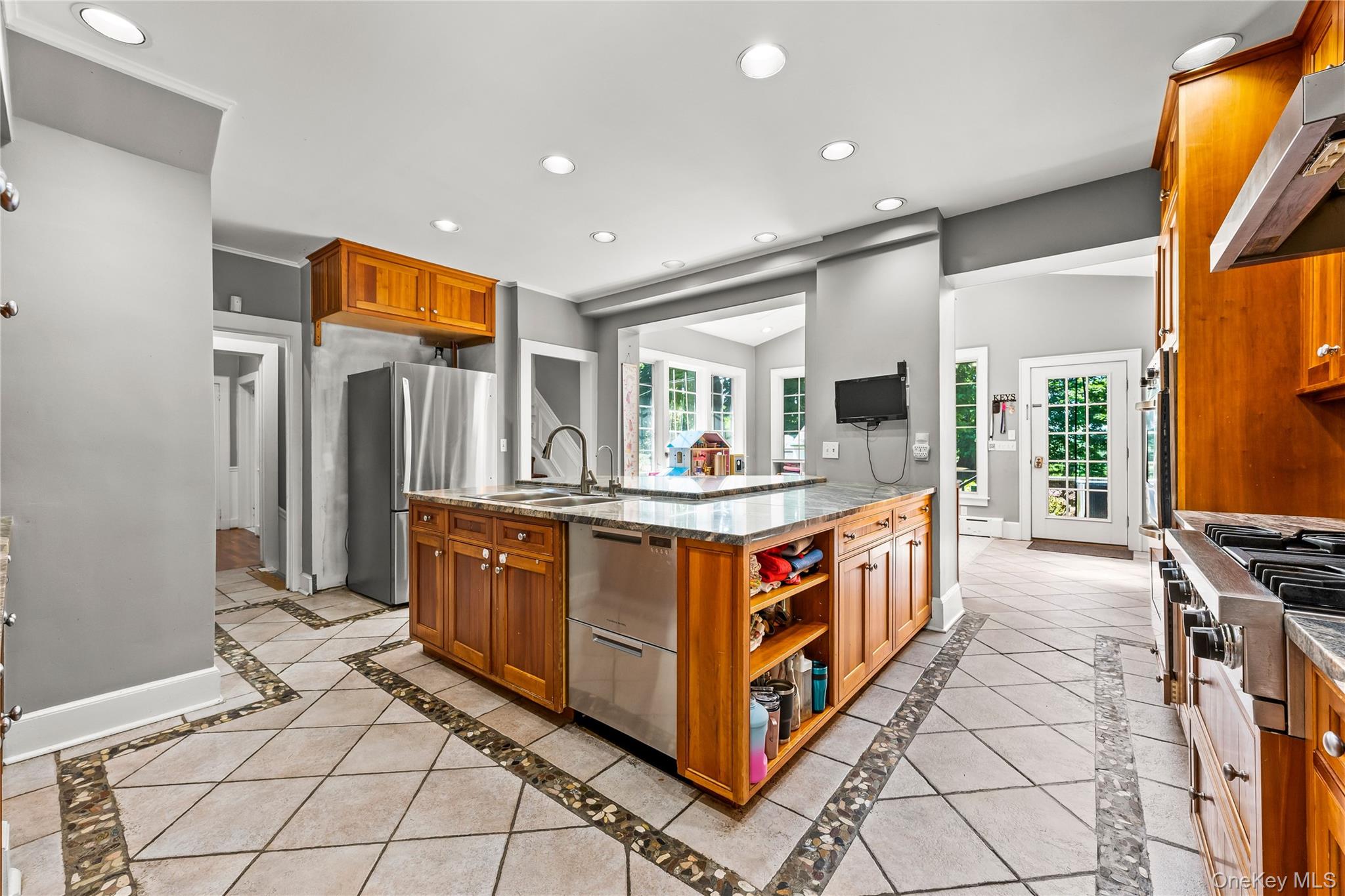 Photo 8 of this property