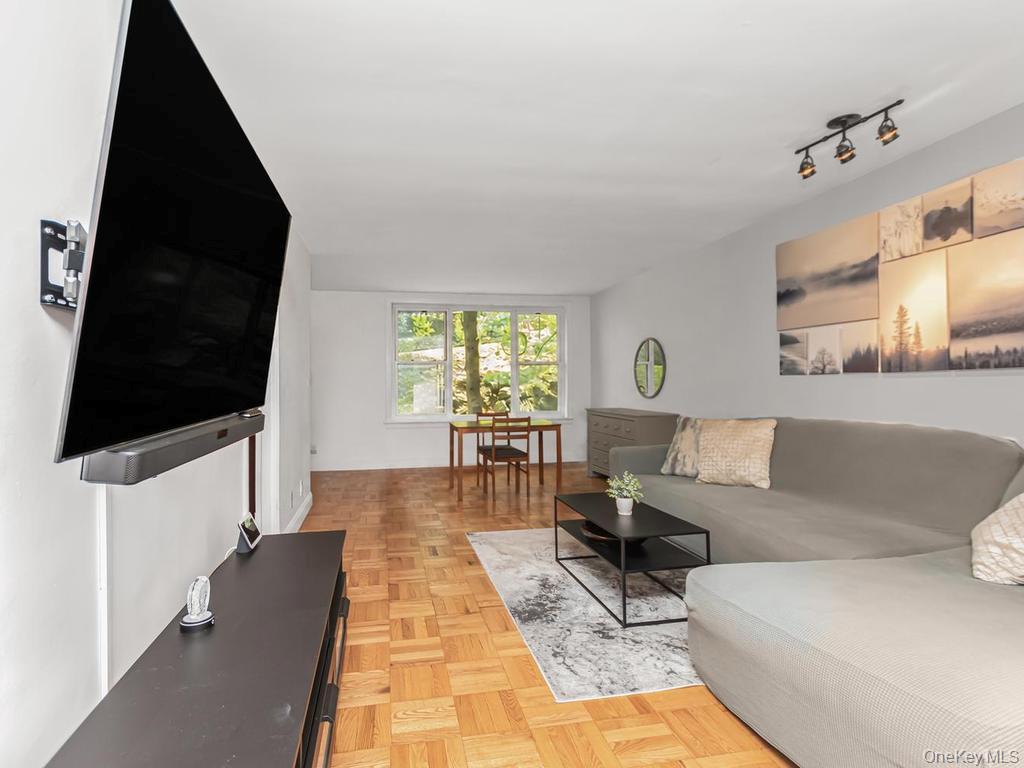 Photo 4 of this property
