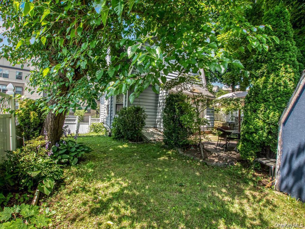 Photo 4 of this property
