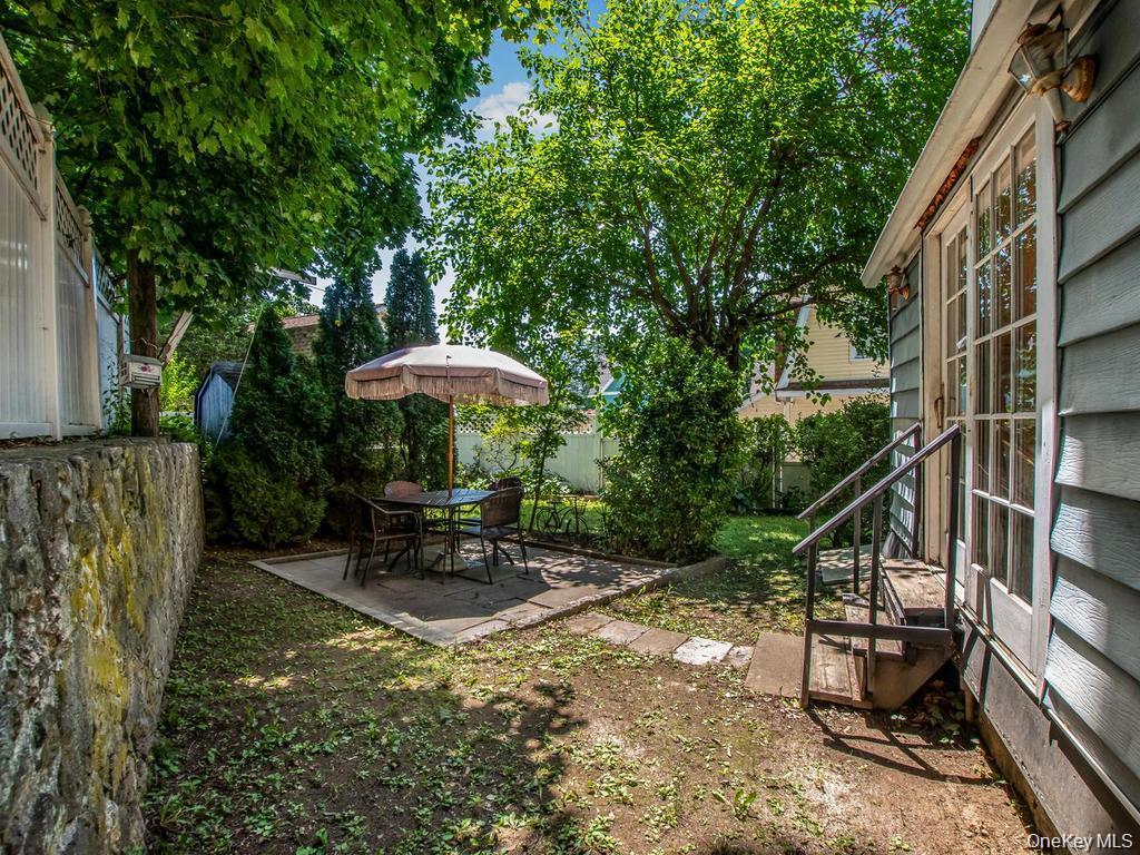 Photo 6 of this property