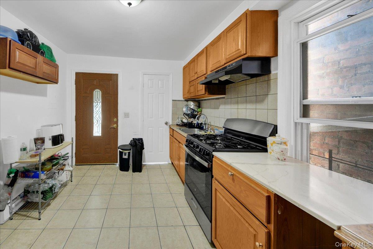 Photo 4 of this property