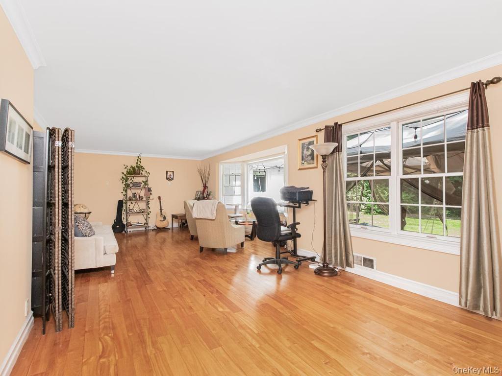 Photo 4 of this property