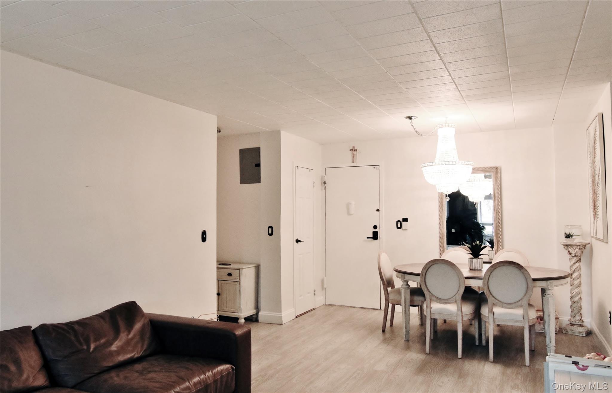 Photo 6 of this property