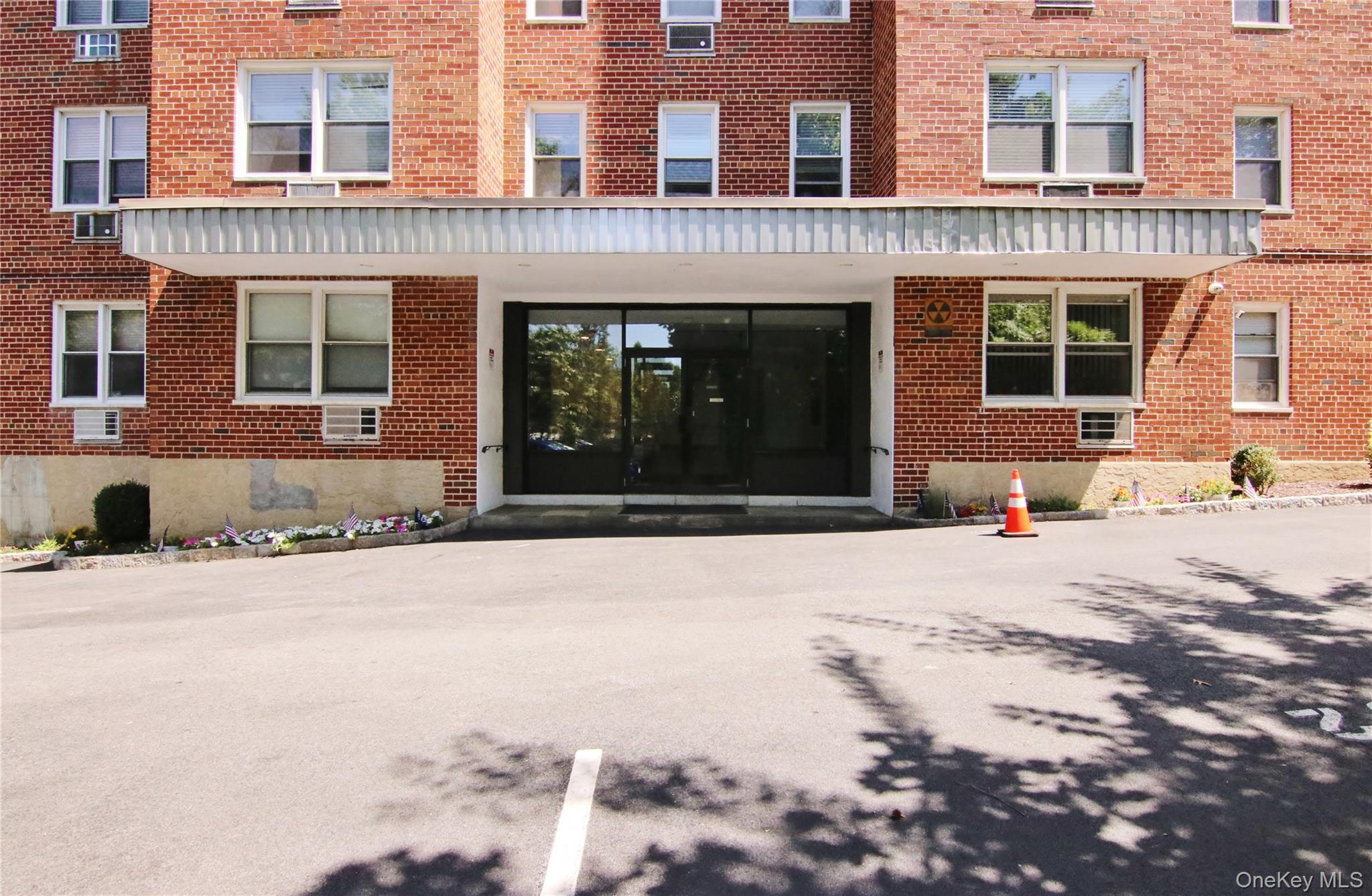 Welcome to this beautifully maintained one-bedroom, one-bath residence...