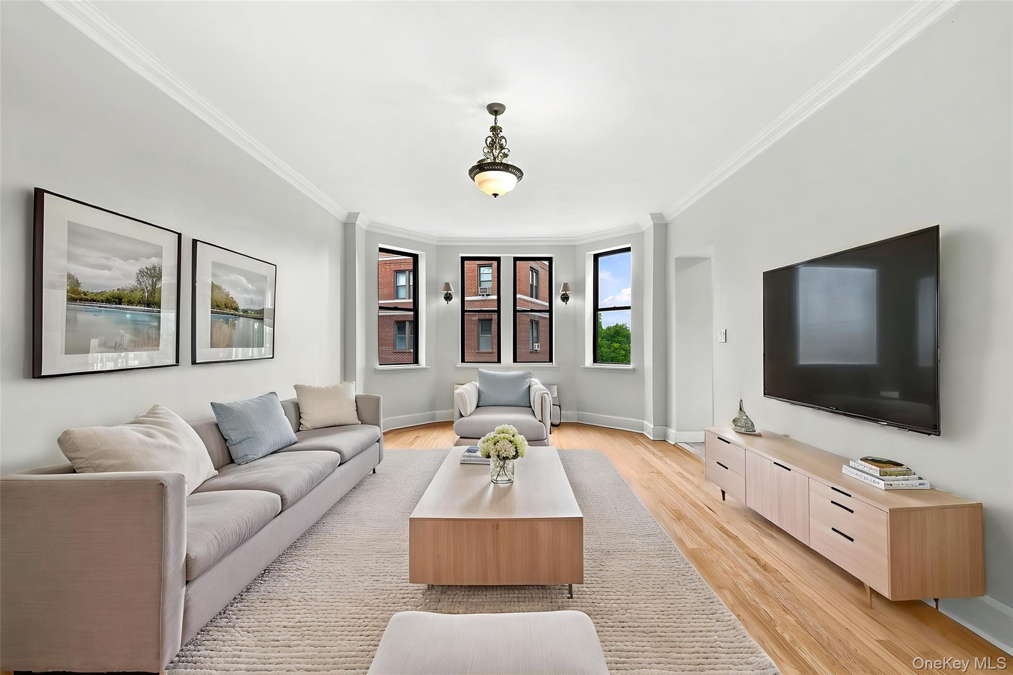 Photo 4 of this property