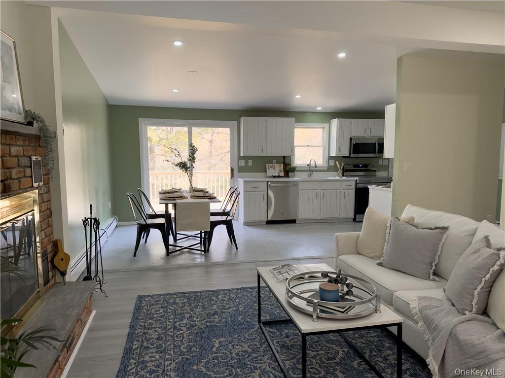 Photo 4 of this property
