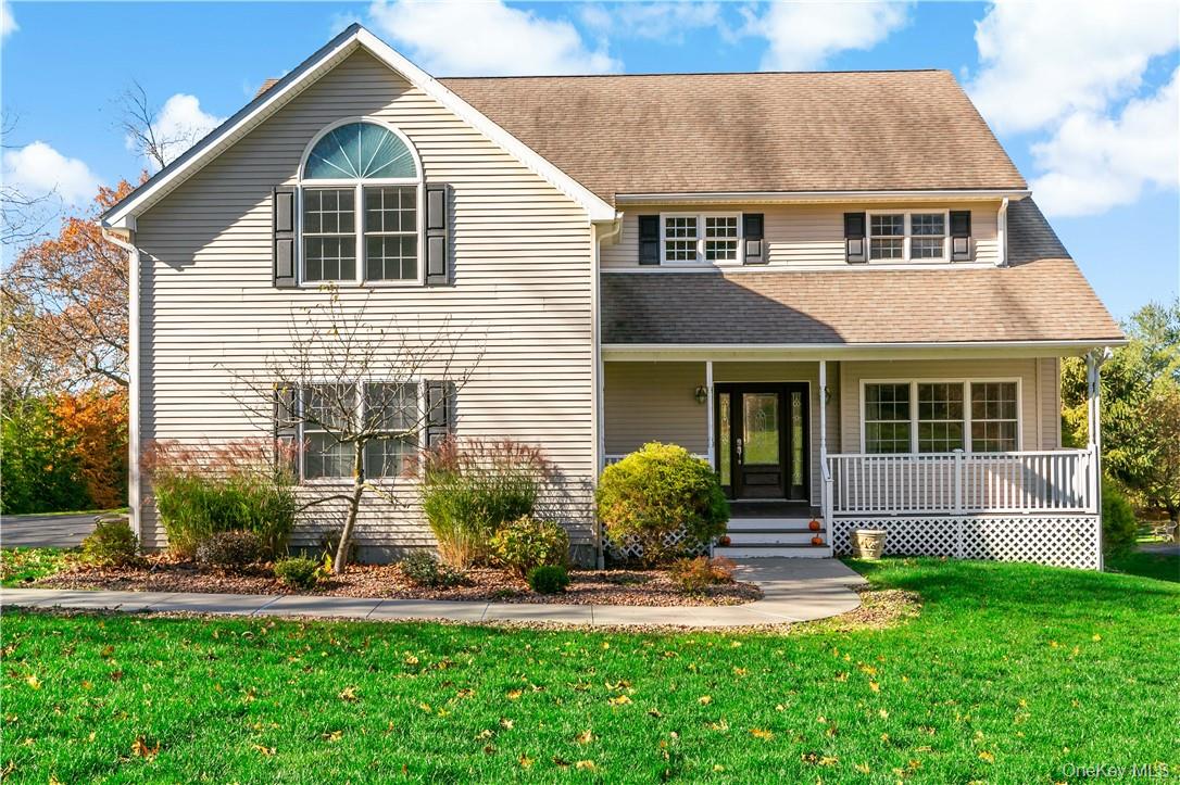 Live the Good Life! Move right in and enjoy all that this beautiful 4-...