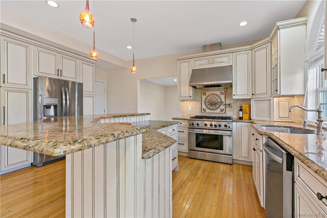 Photo 5 of this property