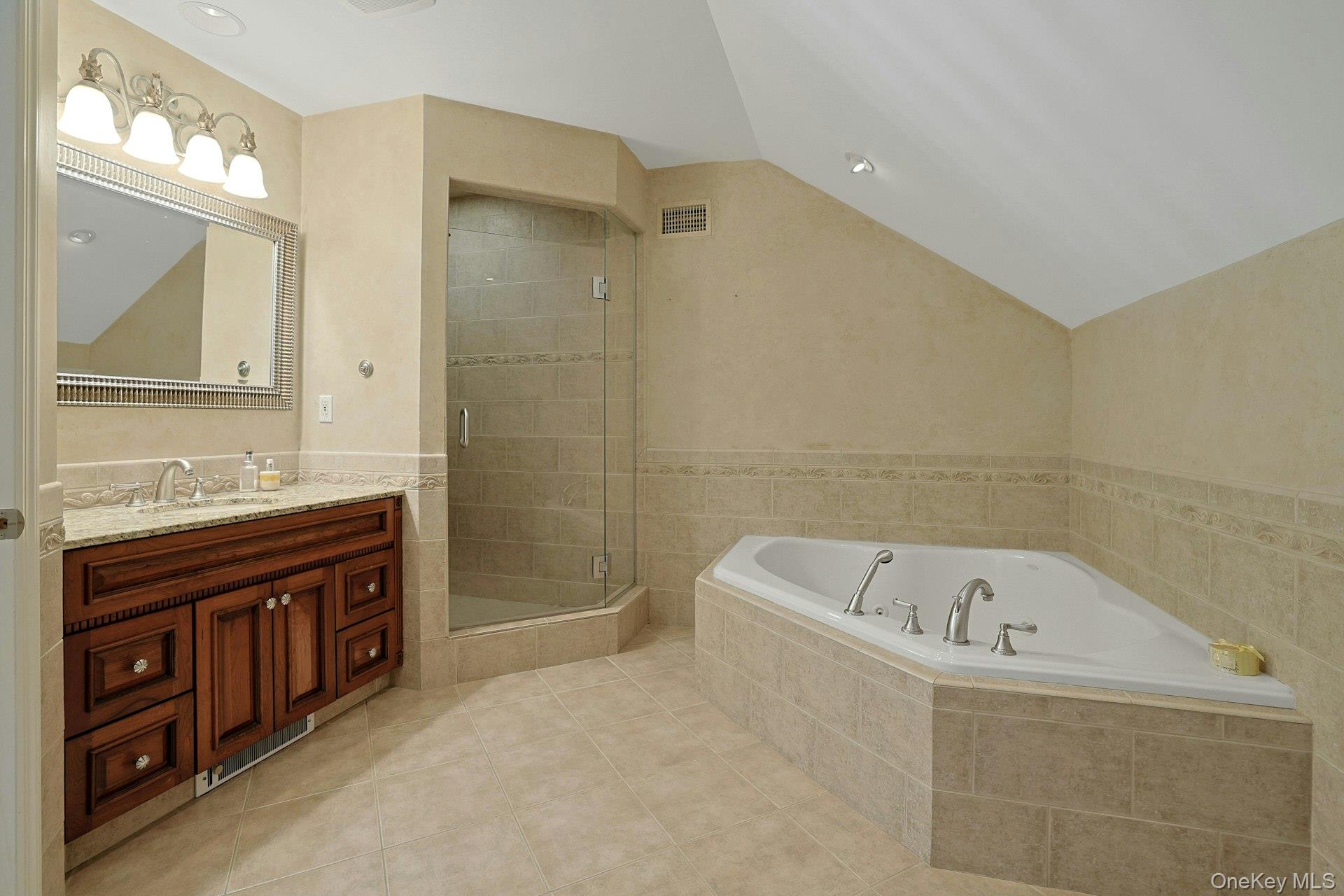 Photo 14 of this property