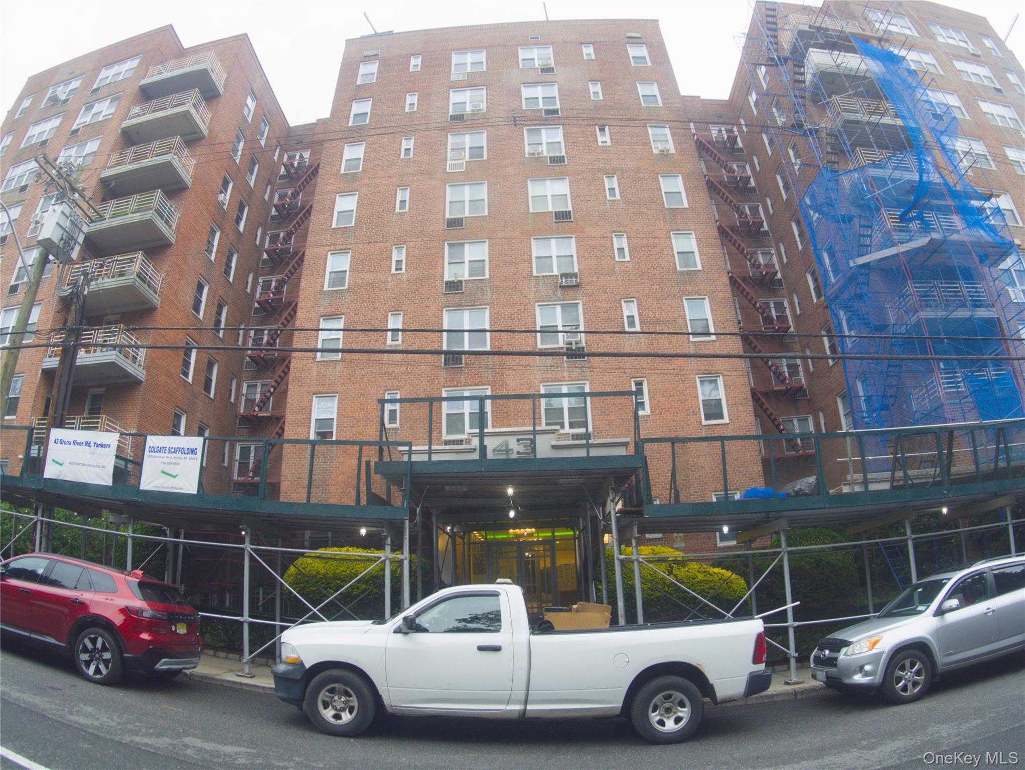 Welcome to Parkway Terrace! This bright and spacious 2-bedroom co-op o...