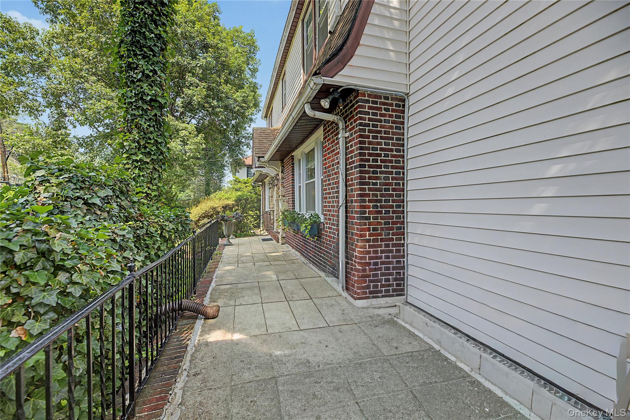 Photo 3 of this property