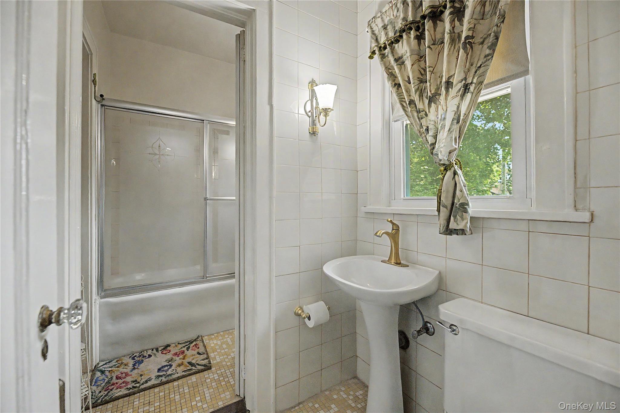 Photo 11 of this property