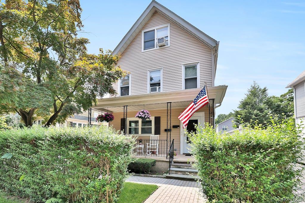 Perfection in Pelham! This fantastic two bedroom apartment is availabl...