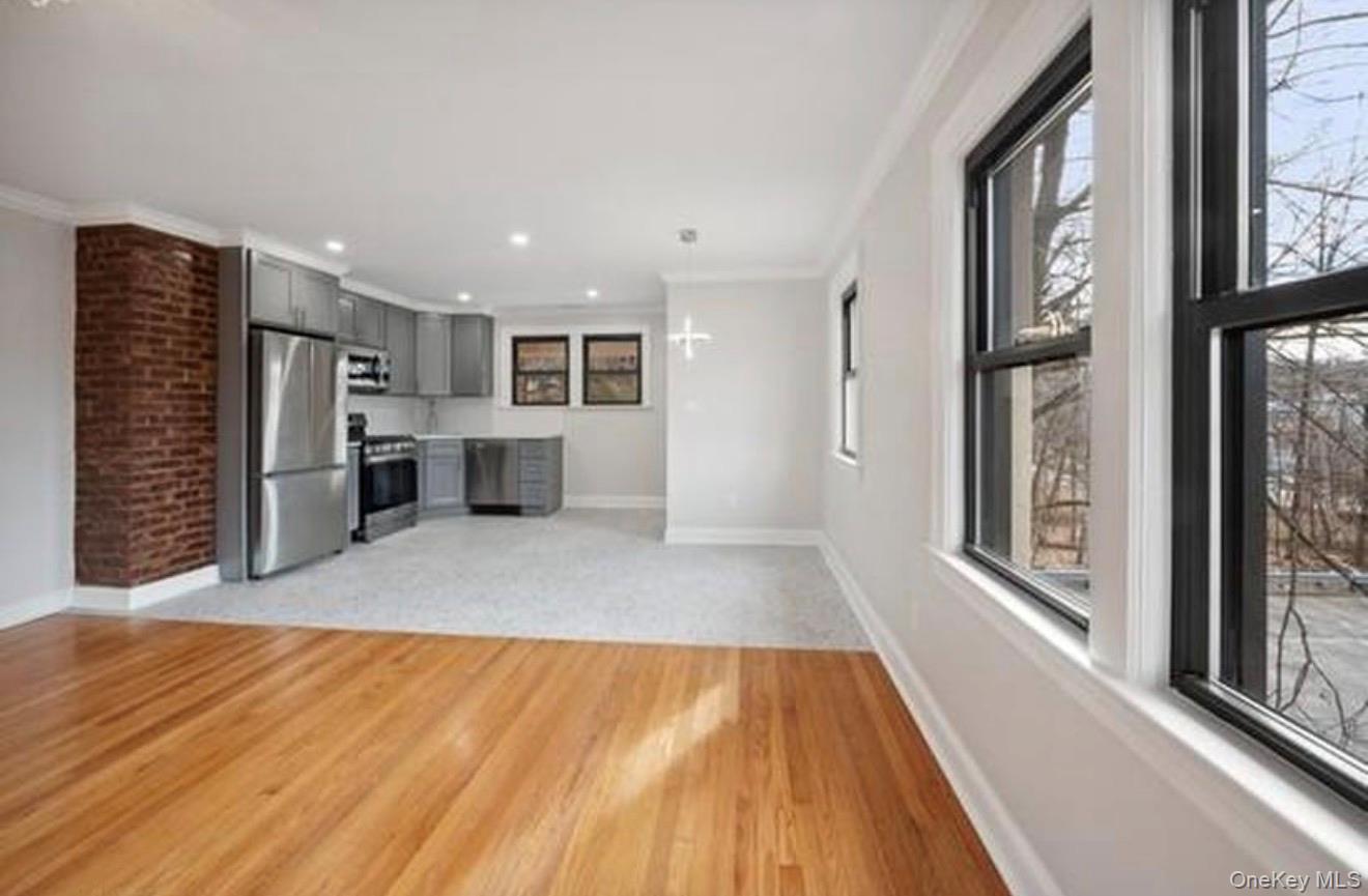 Photo 6 of this property