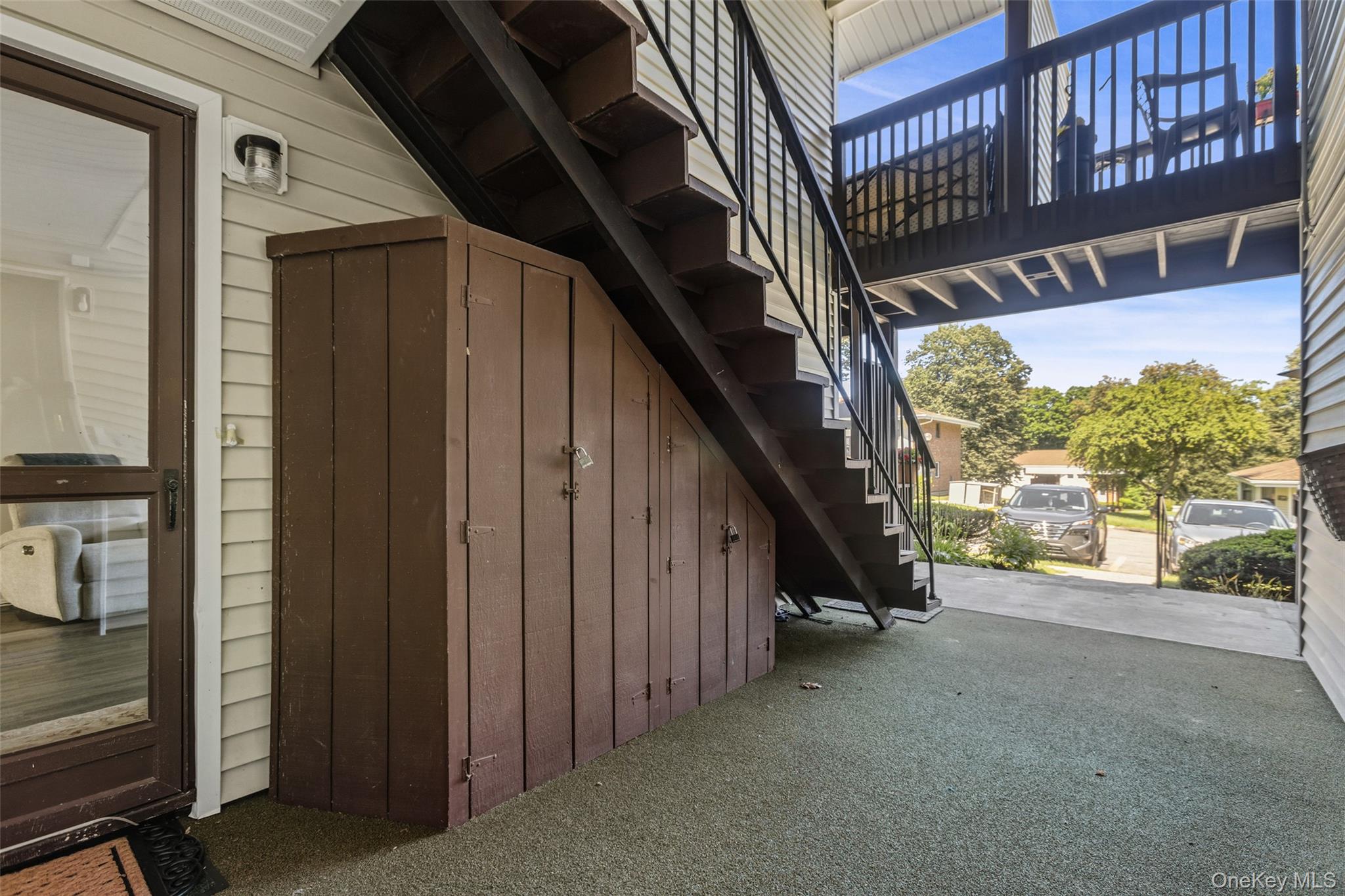 Photo 4 of this property