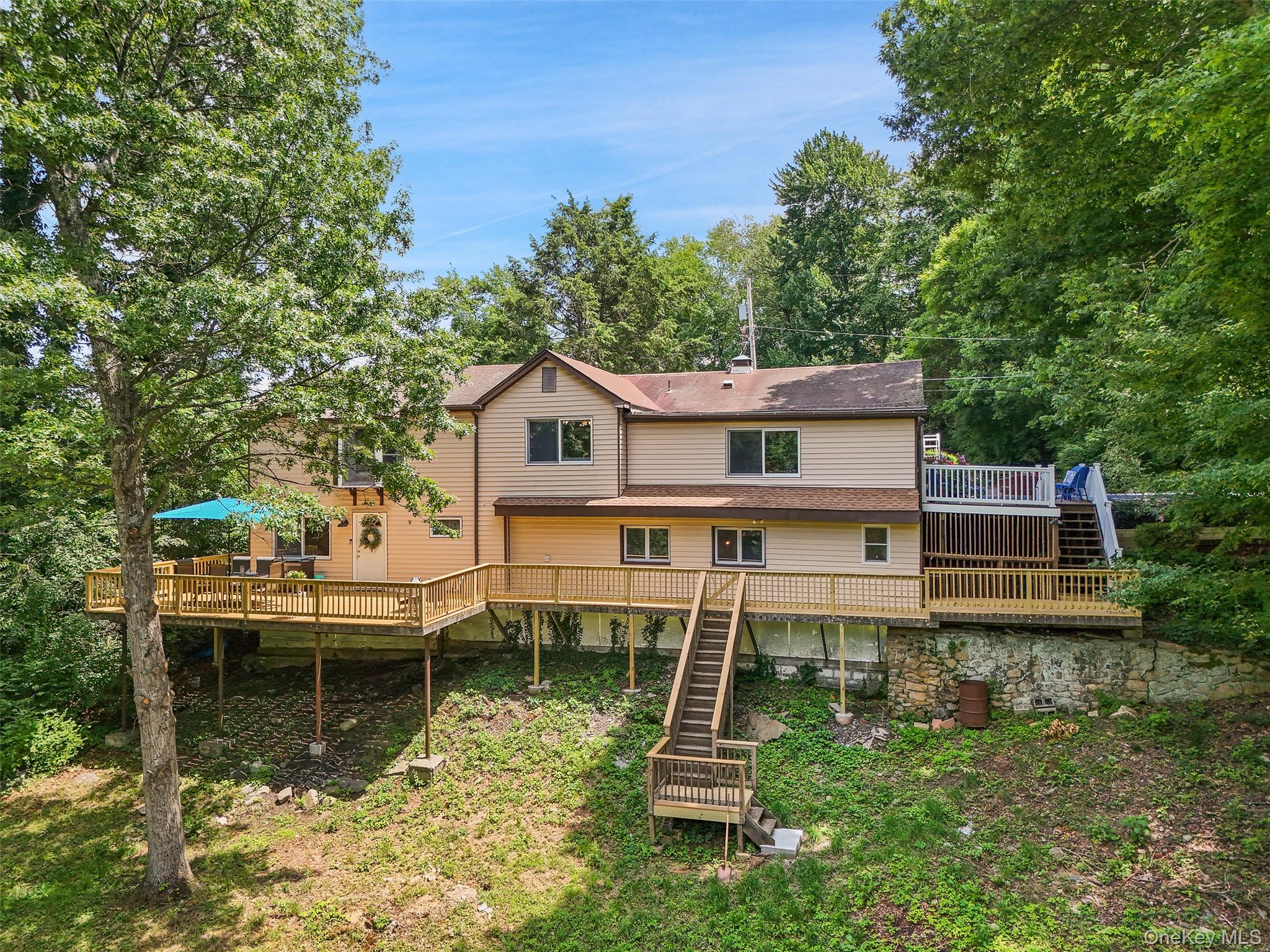 Photo 4 of this property