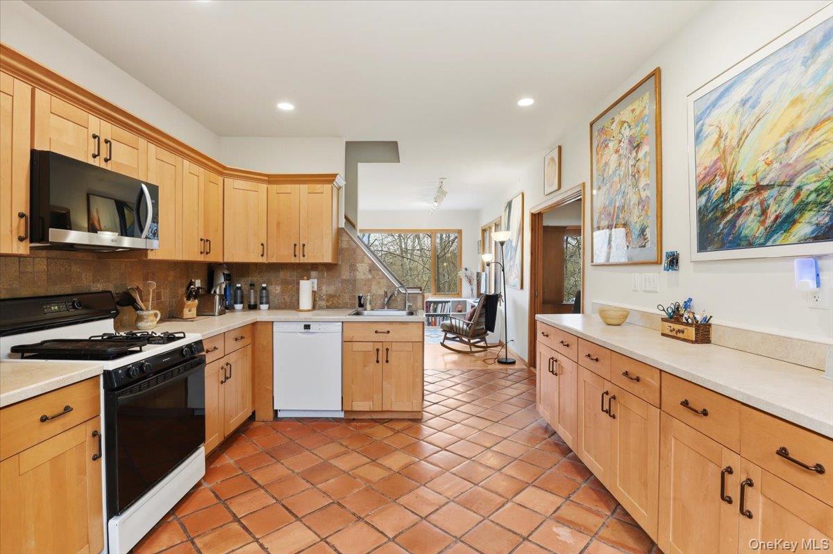 Photo 7 of this property