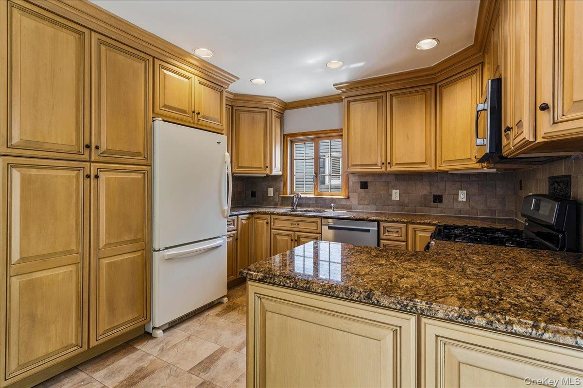 Photo 9 of this property