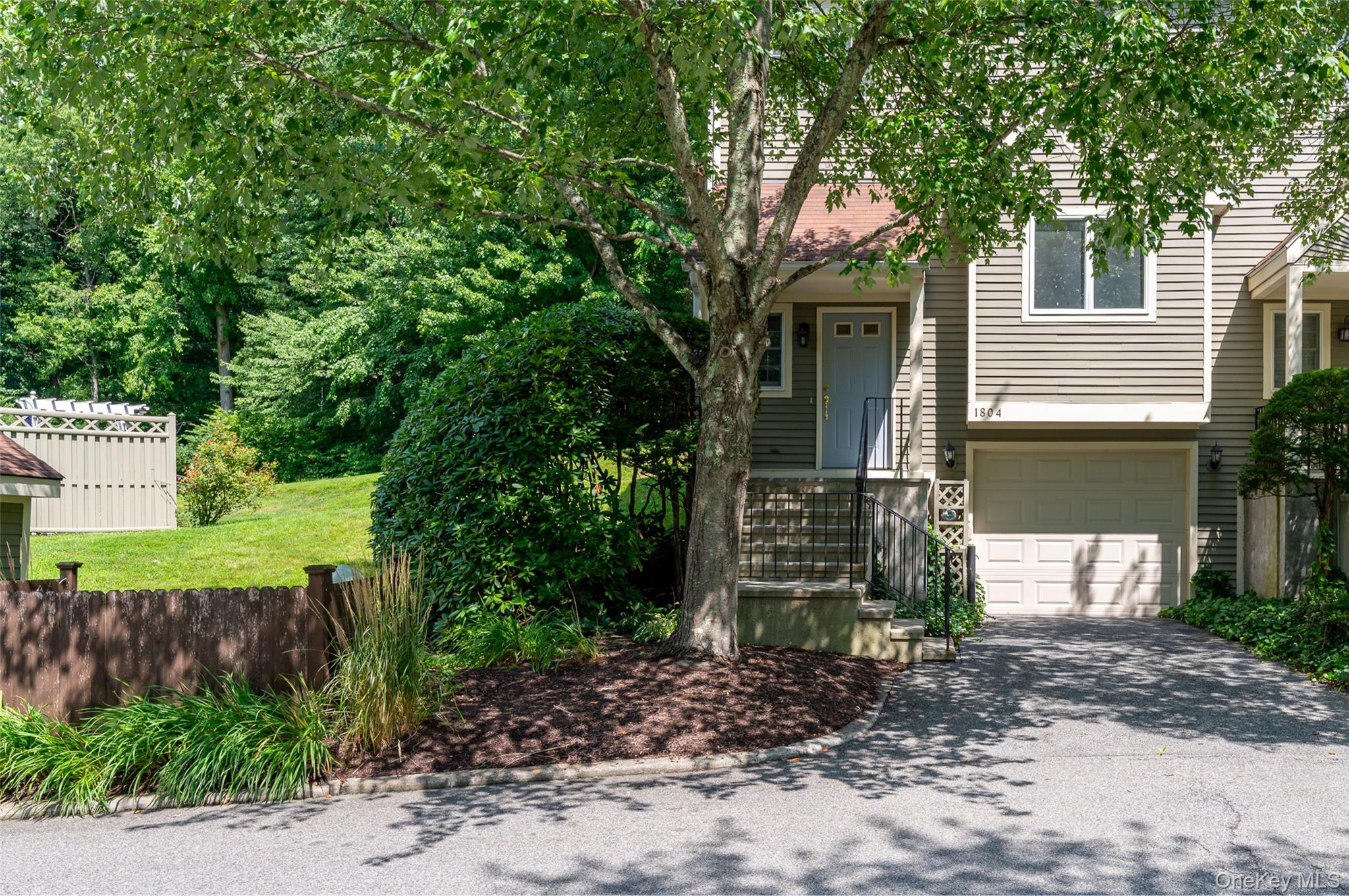 Light and bright Durham Model, end unit townhouse located in convenien...