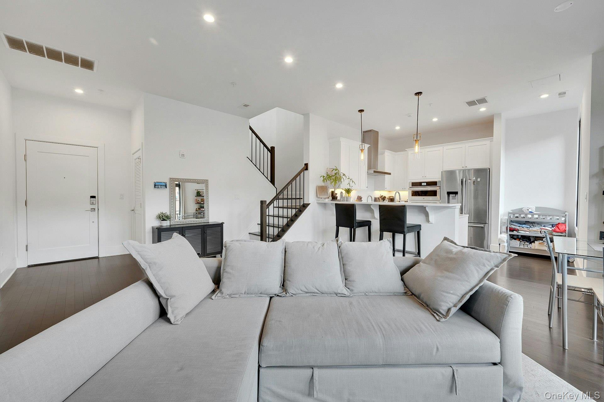 Photo 7 of this property