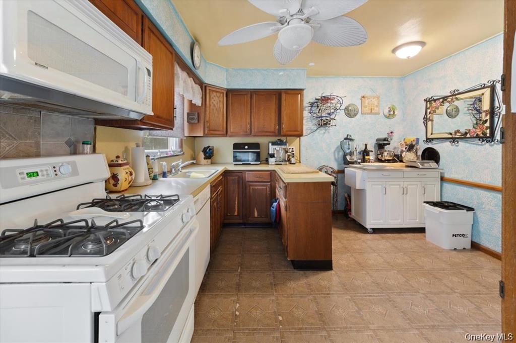 Photo 10 of this property
