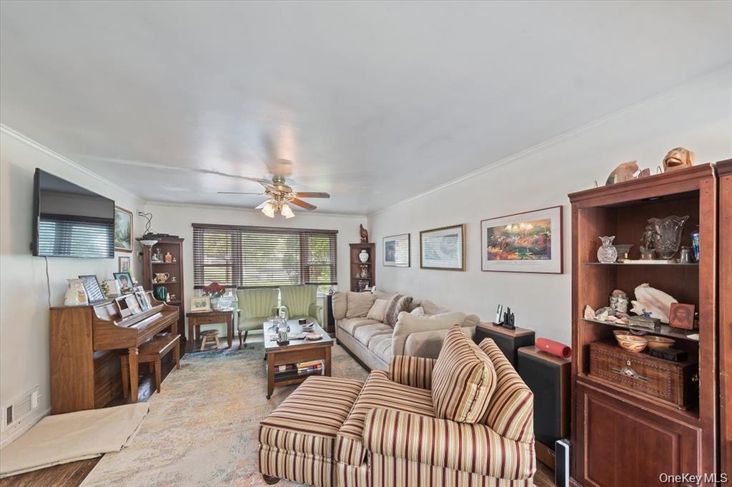 Photo 4 of this property