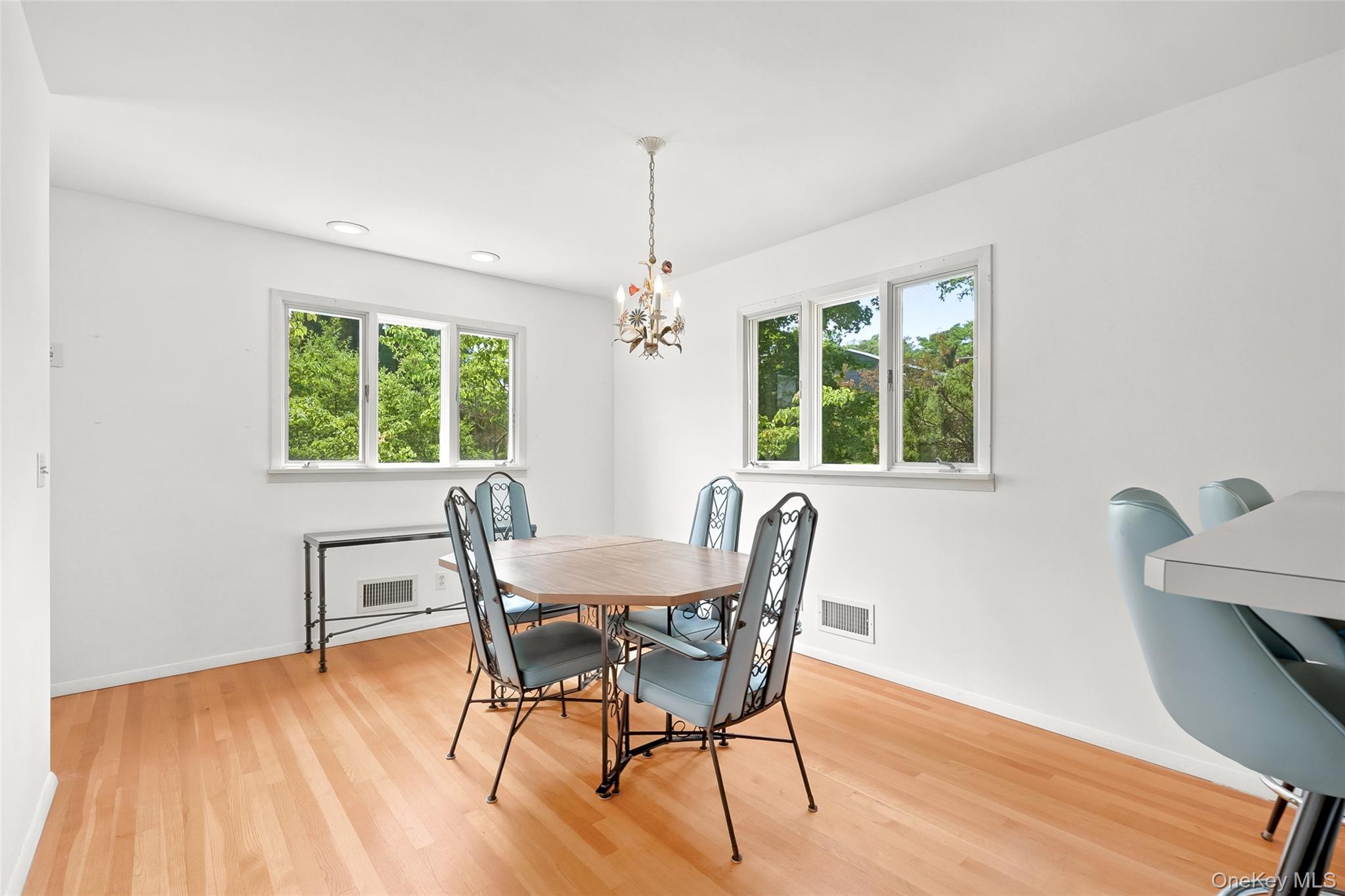 Photo 11 of this property