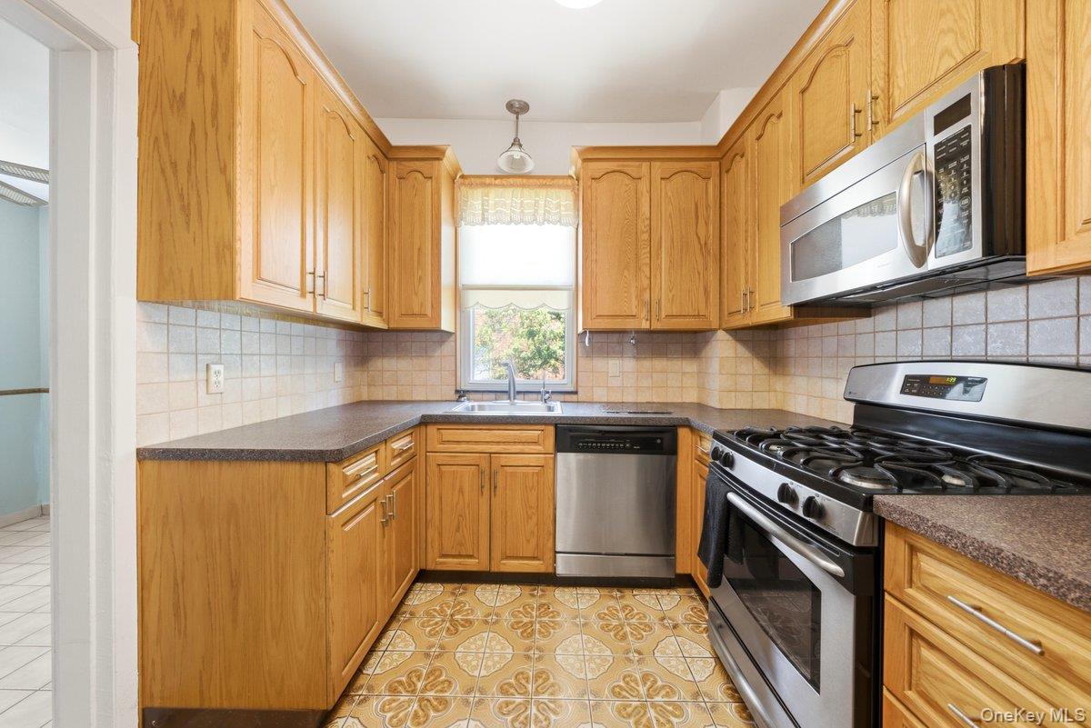Photo 8 of this property