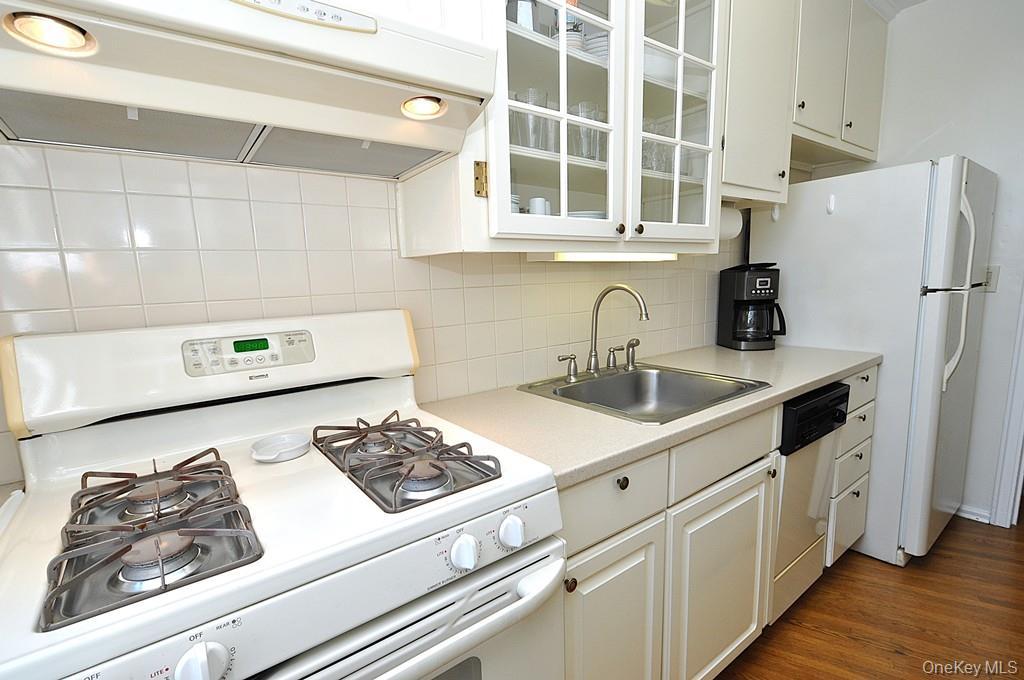 Photo 12 of this property