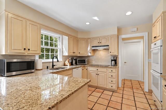 Photo 9 of this property