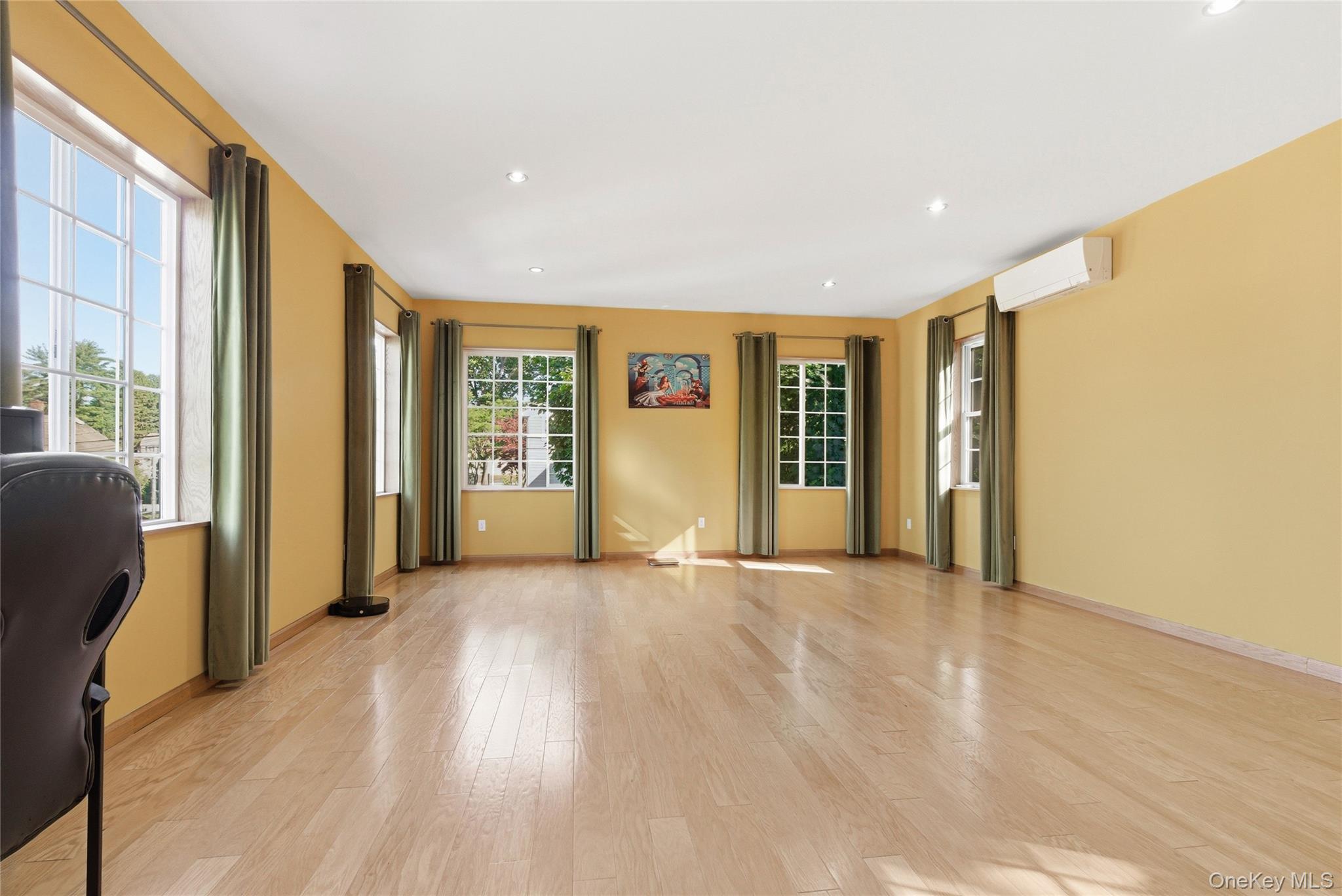 Photo 3 of this property