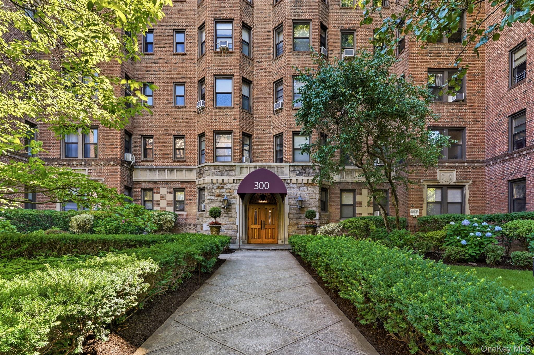 A must-see! This one-bedroom sixth floor apartment offers condo-style...