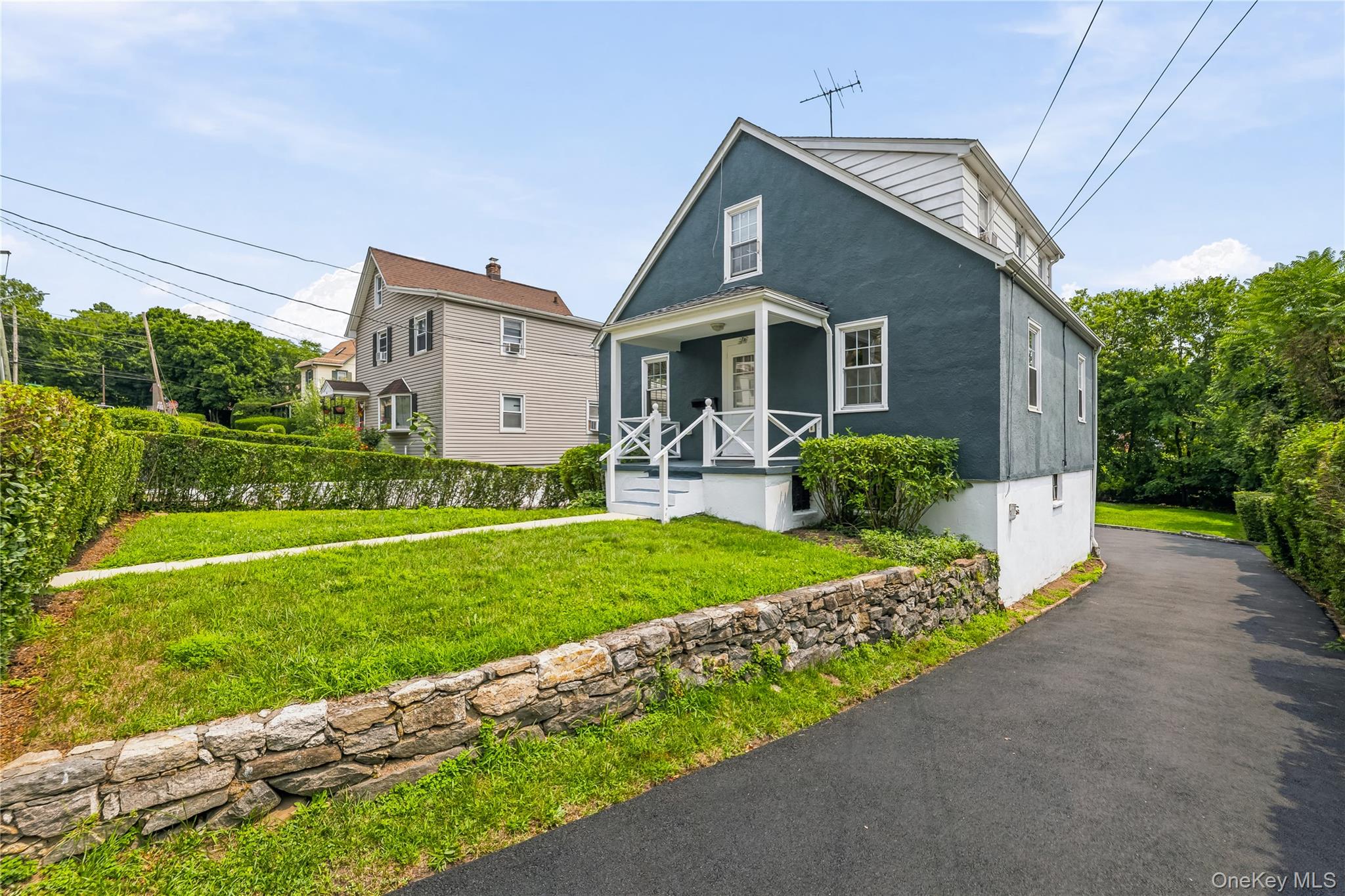Photo 4 of this property