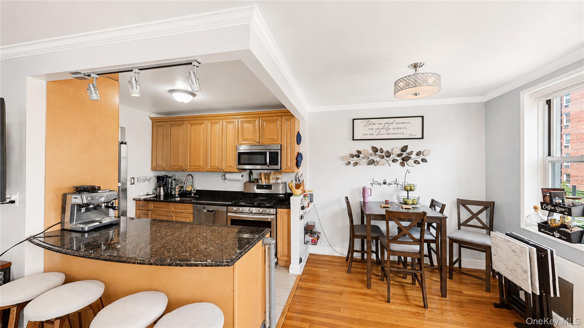 Photo 4 of this property