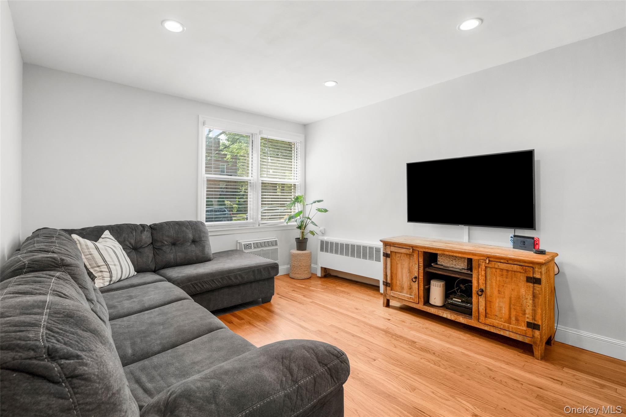 Photo 6 of this property