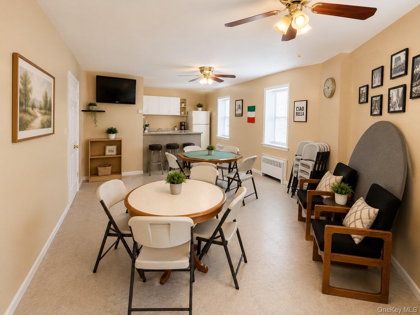 Excellent opportunity to lease a versatile studio commercial space in...