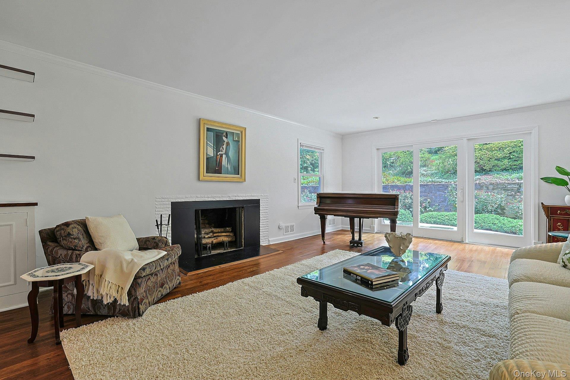 Photo 3 of this property