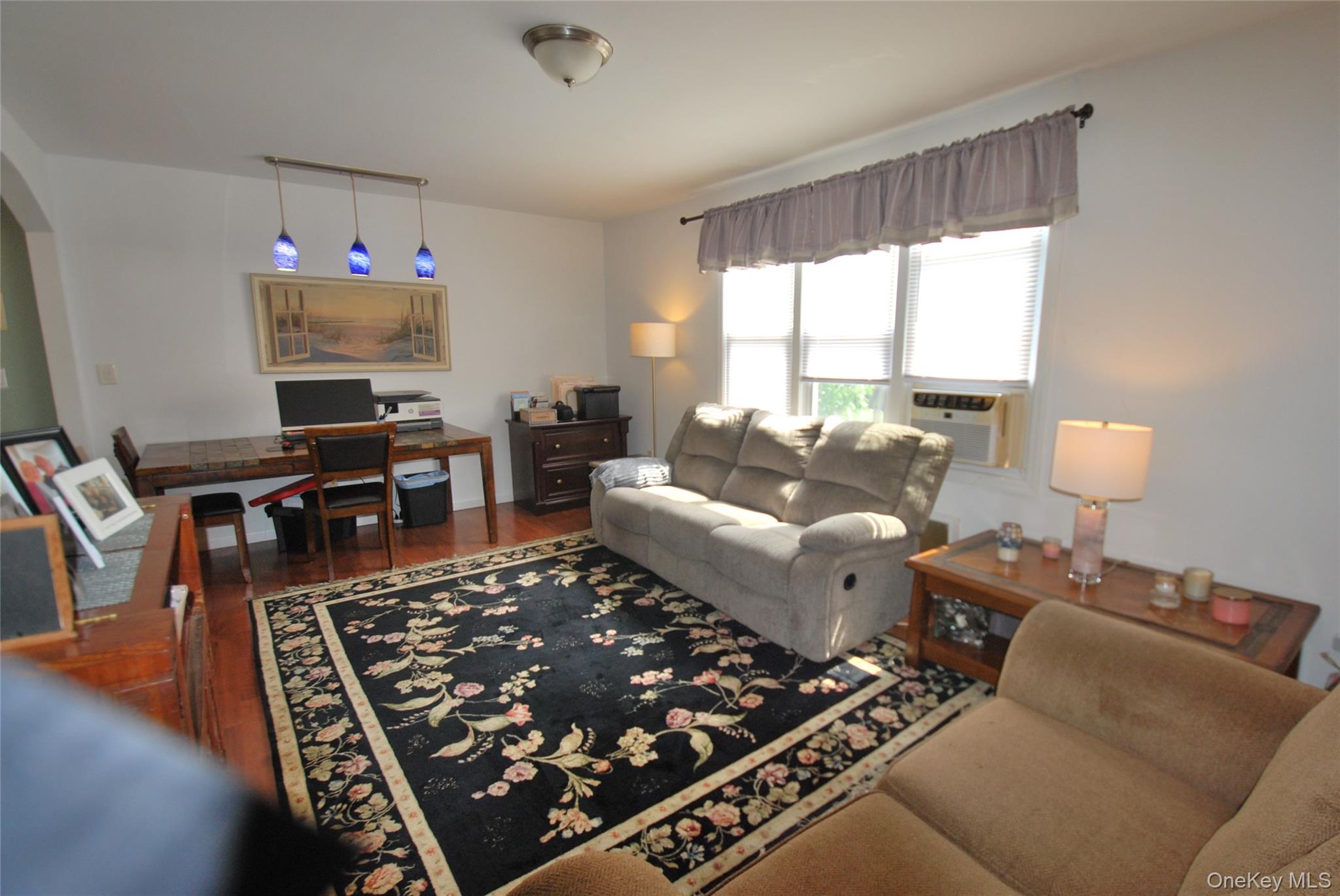 Photo 3 of this property