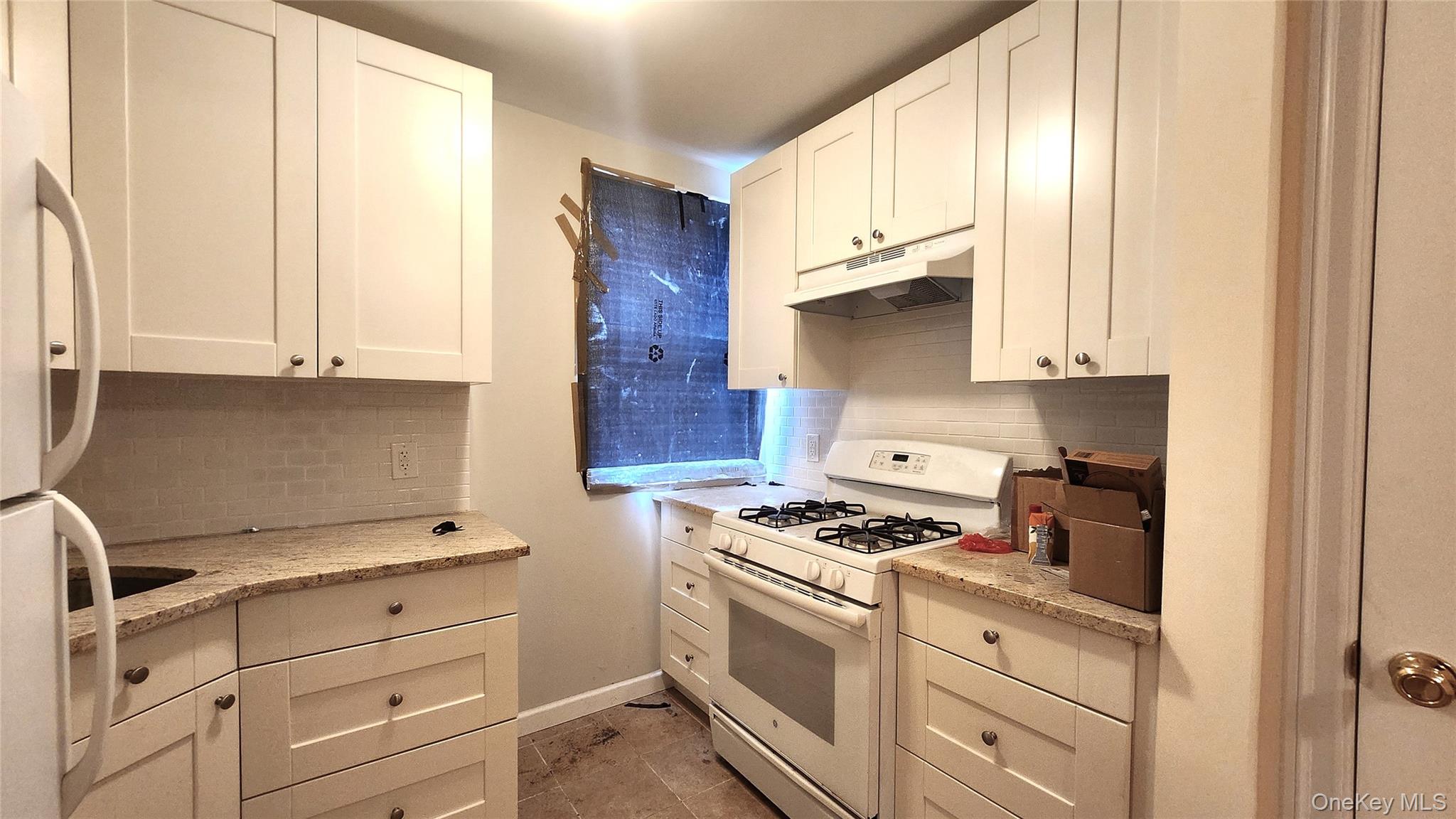 Photo 6 of this property