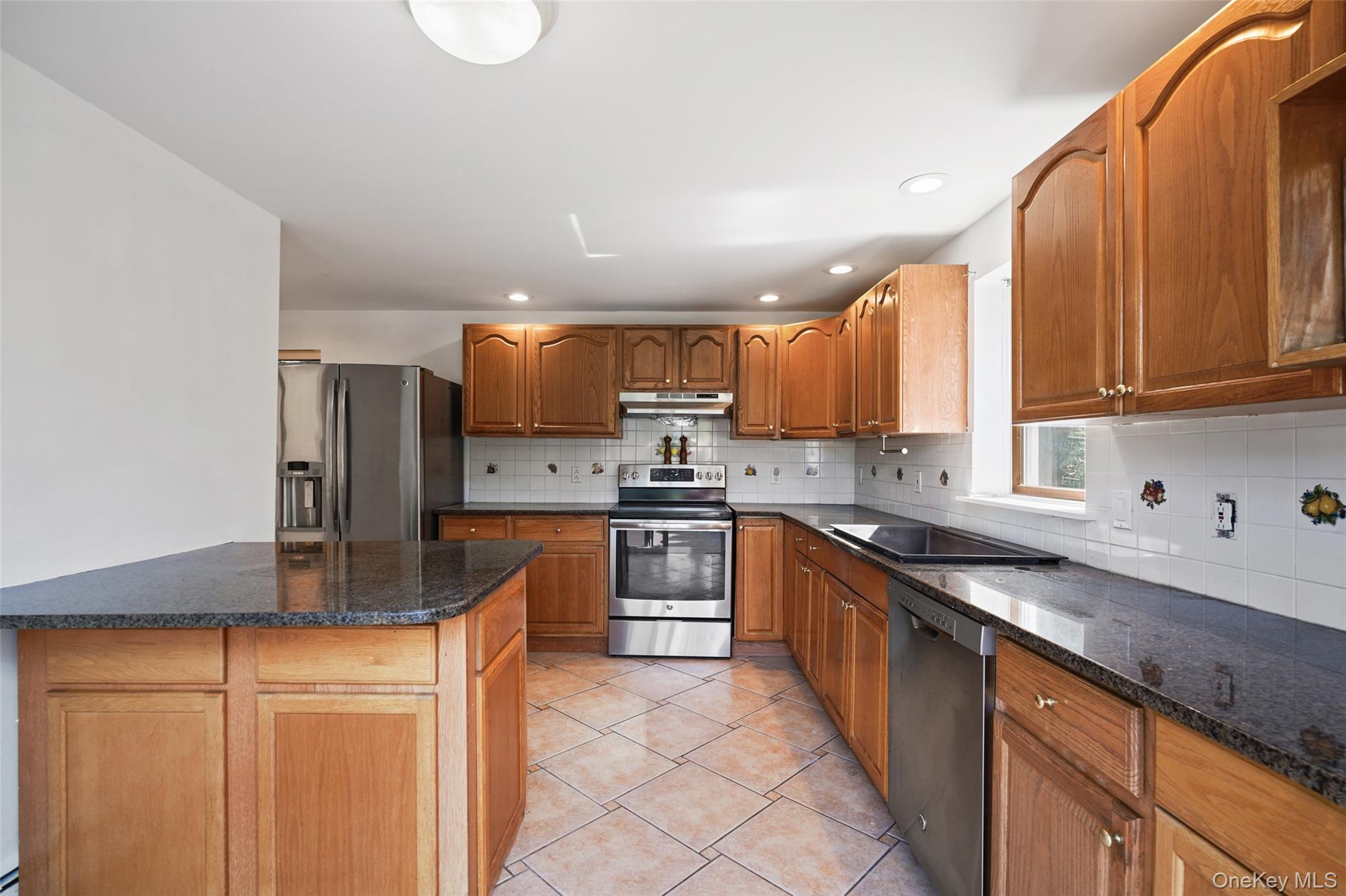 Photo 6 of this property