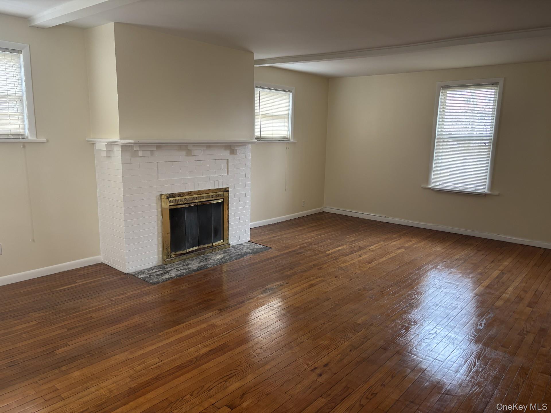 Photo 4 of this property