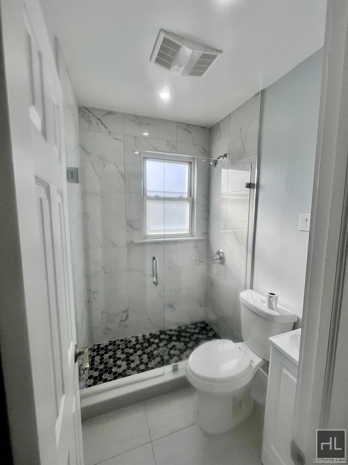 Photo 4 of this property