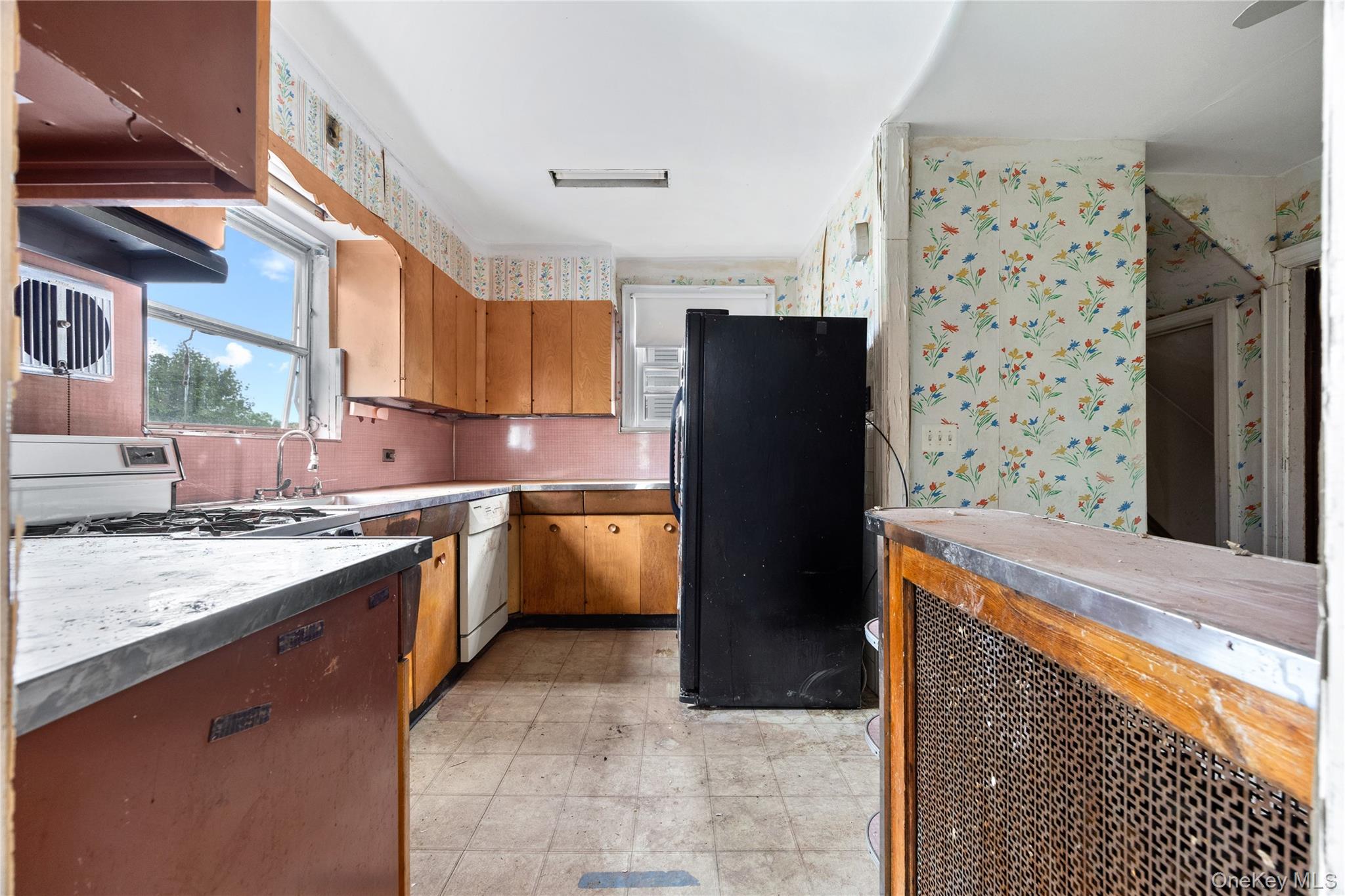 Photo 8 of this property