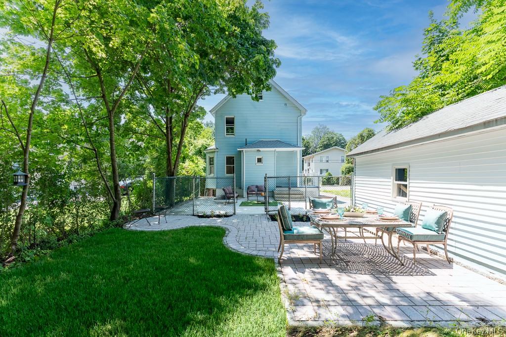 Photo 6 of this property