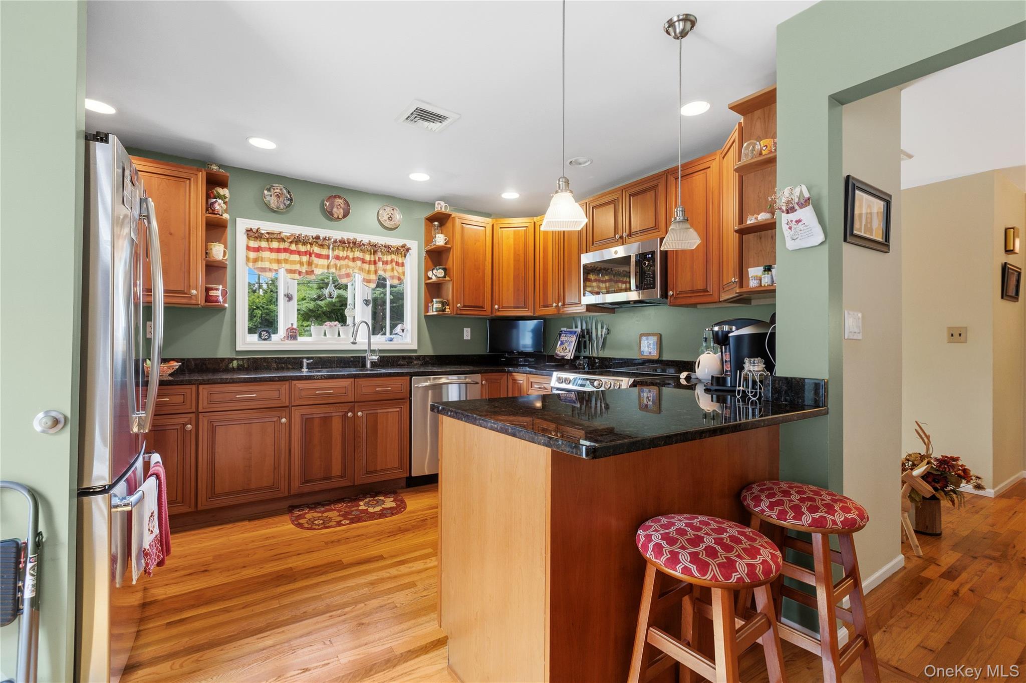 Photo 6 of this property