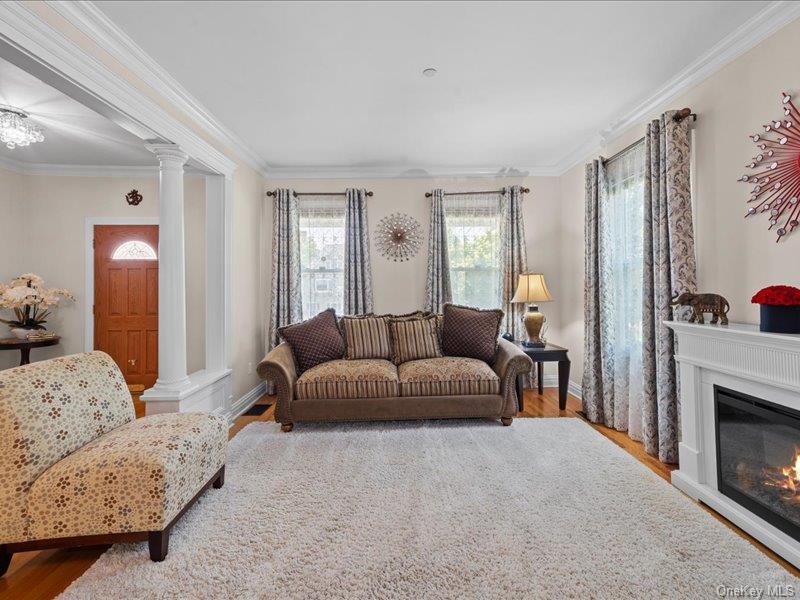 Photo 4 of this property