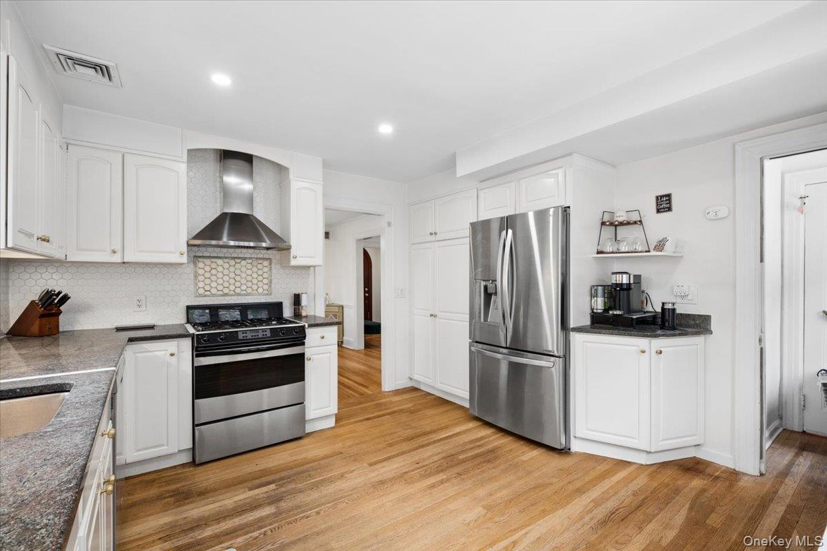 Photo 8 of this property