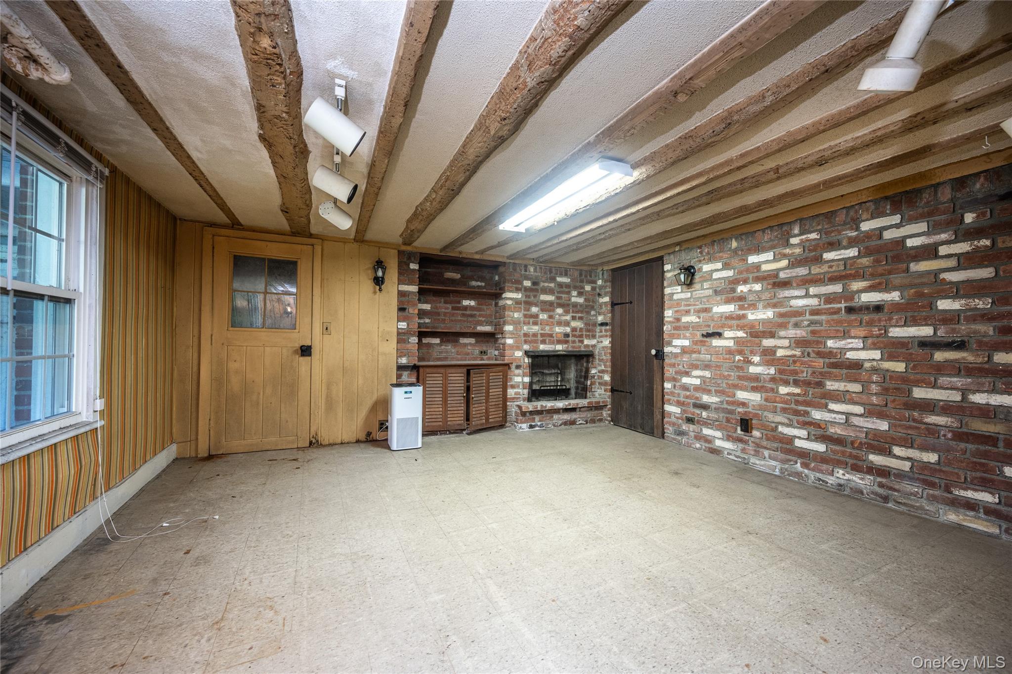 Photo 10 of this property