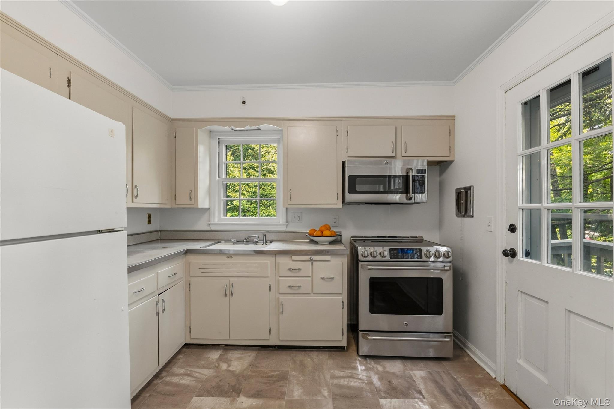 Photo 9 of this property